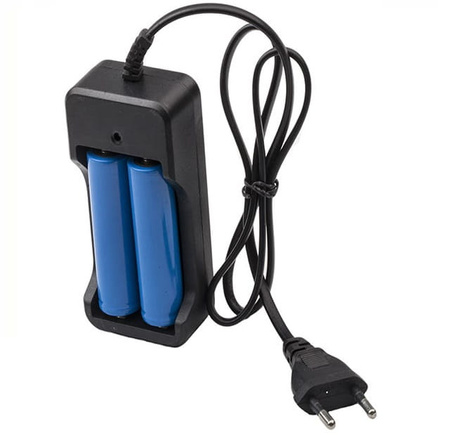 Ładowarka do Akumulatorów 18650 3,7V-4,2V A-025