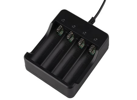 Ładowarka do Akumulatorów 18650 3,7V-4,2V A-027